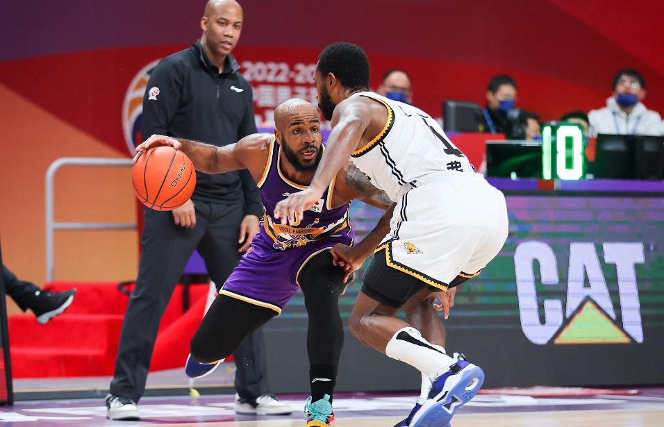 赛地聚焦：全明星赛冲刺阶段热度飙升，布鲁克林篮网官宣签约，管理层满意，细节决定成败的简单介绍